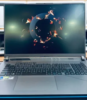 New Laptop Asus G71G 16GB Intel Core i9 SSD 1T