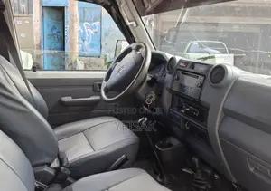 Toyota Land Cruiser 2018 White