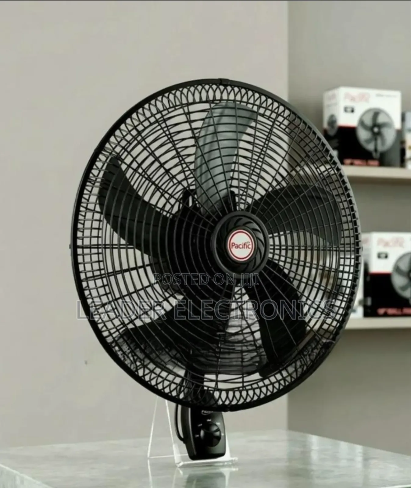 Pacific Wall Fan 18"