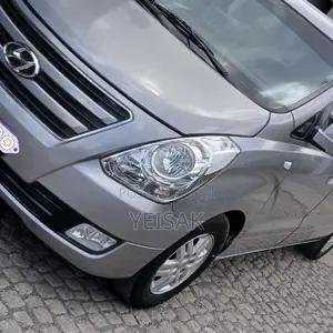Hyundai Starex 2017 Silver