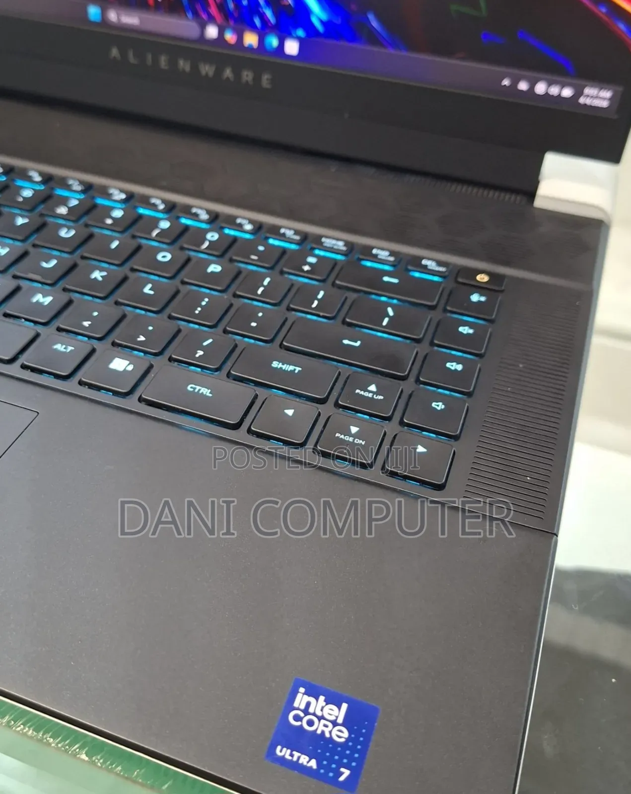 New Laptop Alienware M15 r3 16GB Intel Core Ultra 7 SSD 1T
