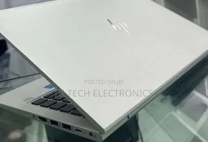 New Laptop HP EliteBook 830 G8 16GB Intel Core i5 SSD 512GB