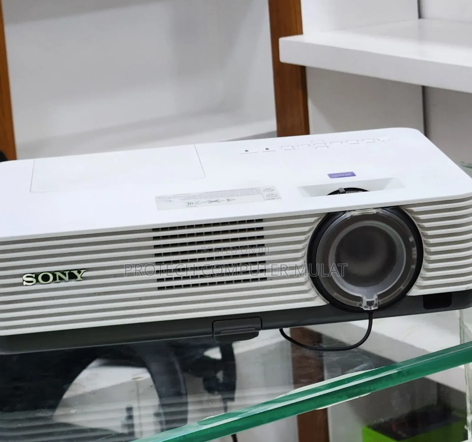 New Arrival Sony VPL-Dx221 Projector 1 Piece Remains Res