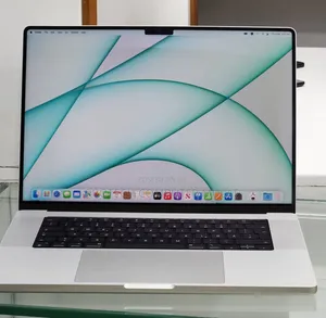 New Laptop Apple MacBook Pro M1 16GB Apple M1 Pro SSD 512GB