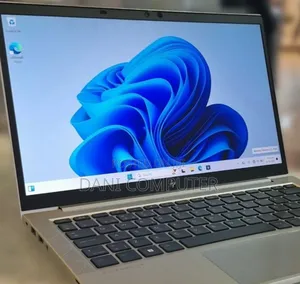 New Laptop HP EliteBook 830 G8 16GB Intel Core i5 SSD 512GB