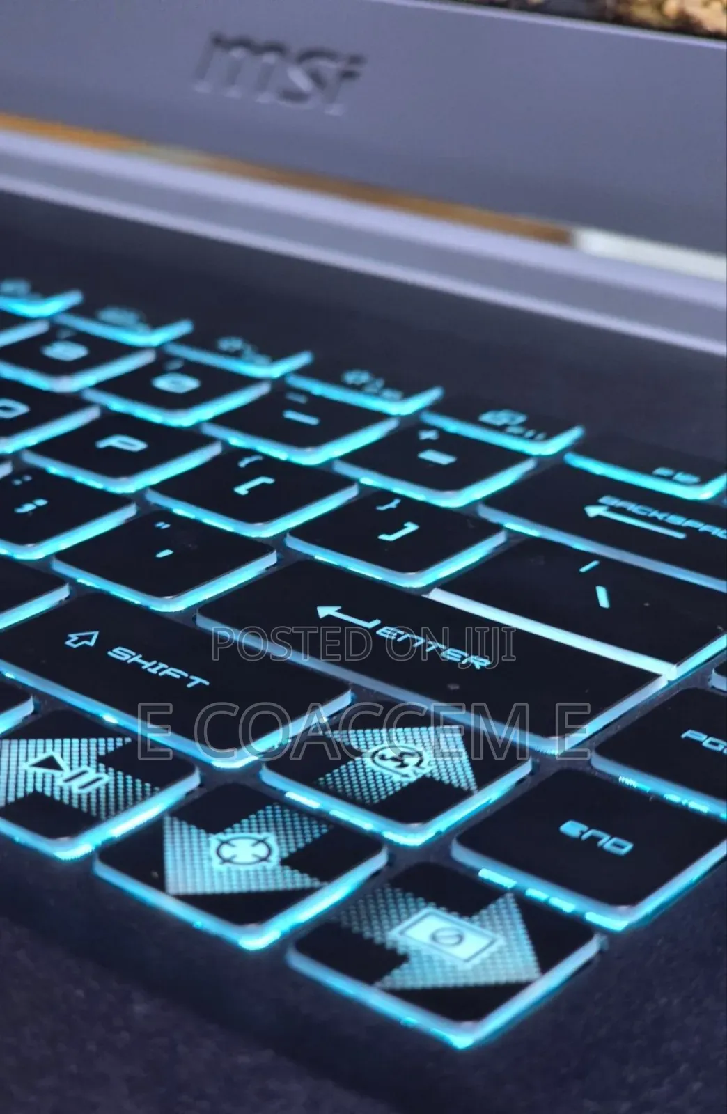 New Laptop MSI 16GB Intel Core i5 SSD 512GB
