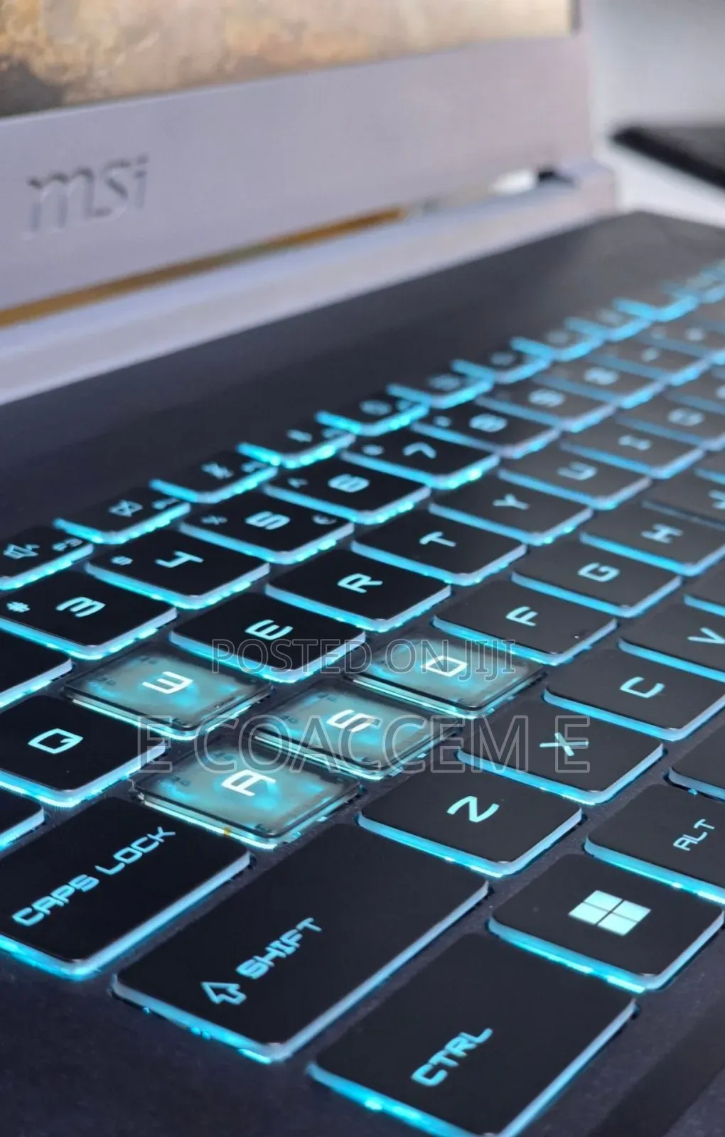 New Laptop MSI 16GB Intel Core i5 SSD 512GB