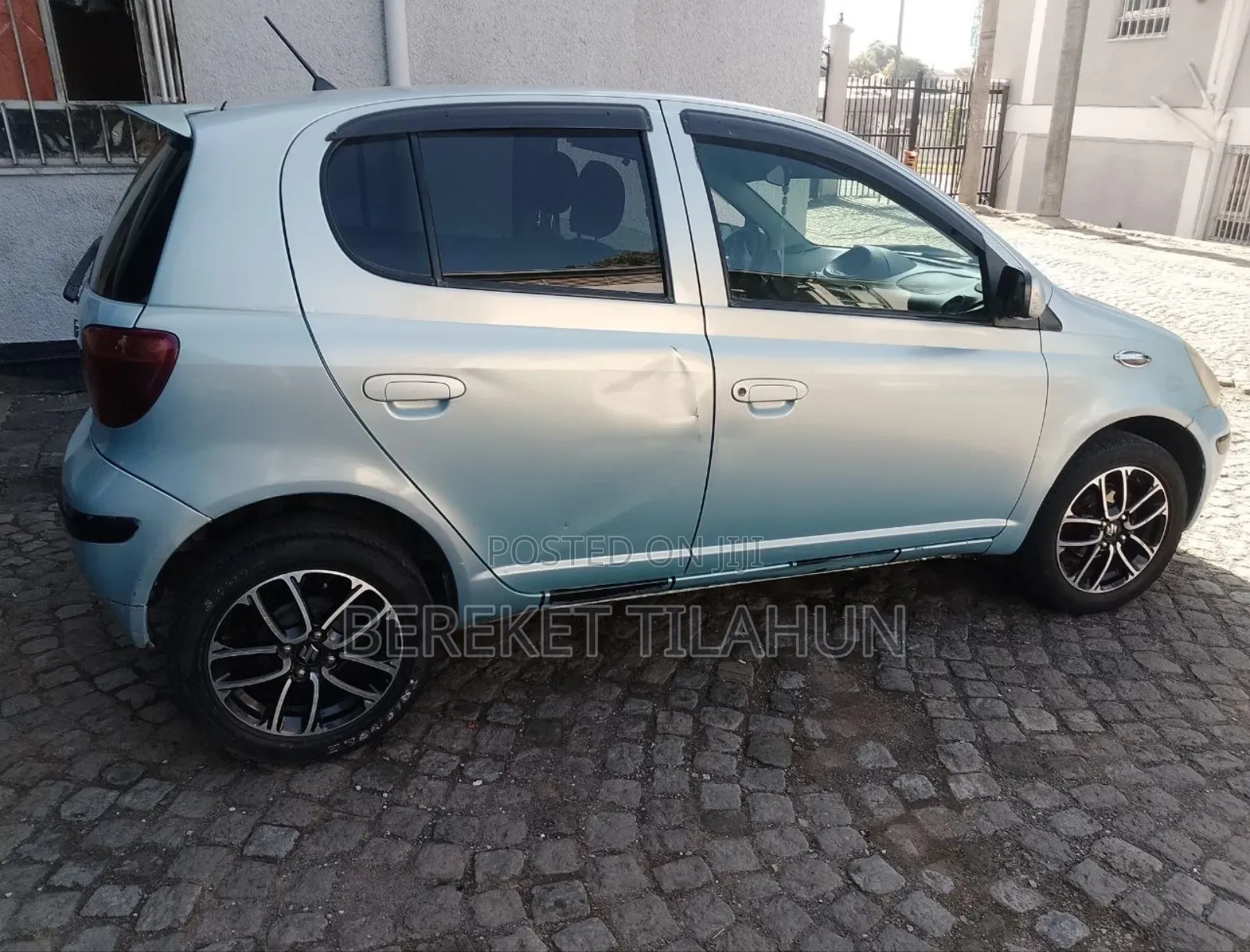 Toyota Vitz 1.0 FWD 3dr 2004 Blue