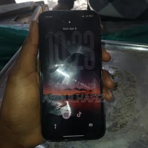 New Apple iPhone 15 Pro Max 256 GB Black
