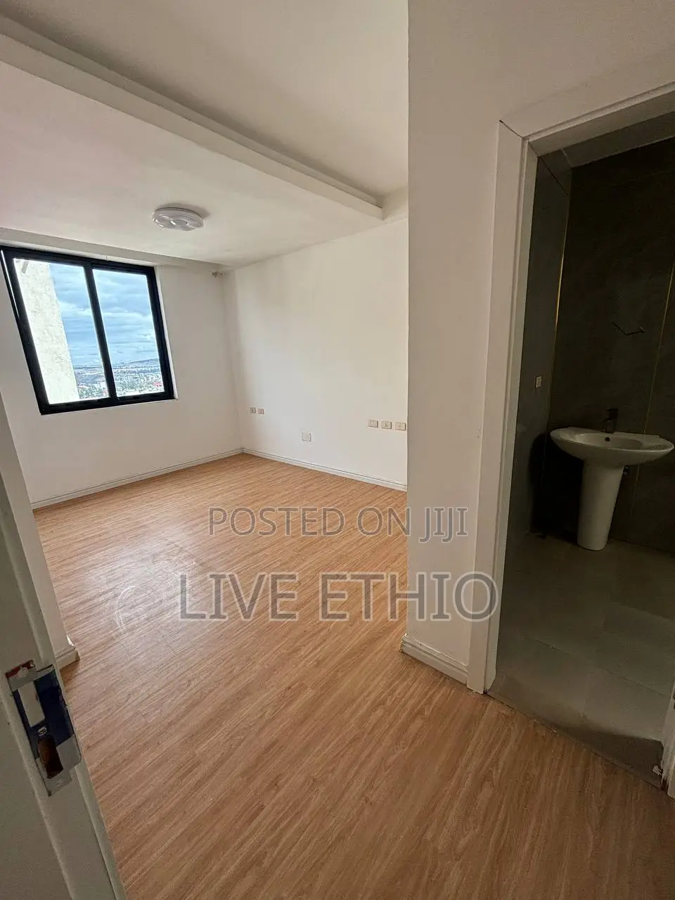 3bdrm Apartment in Bole for rent