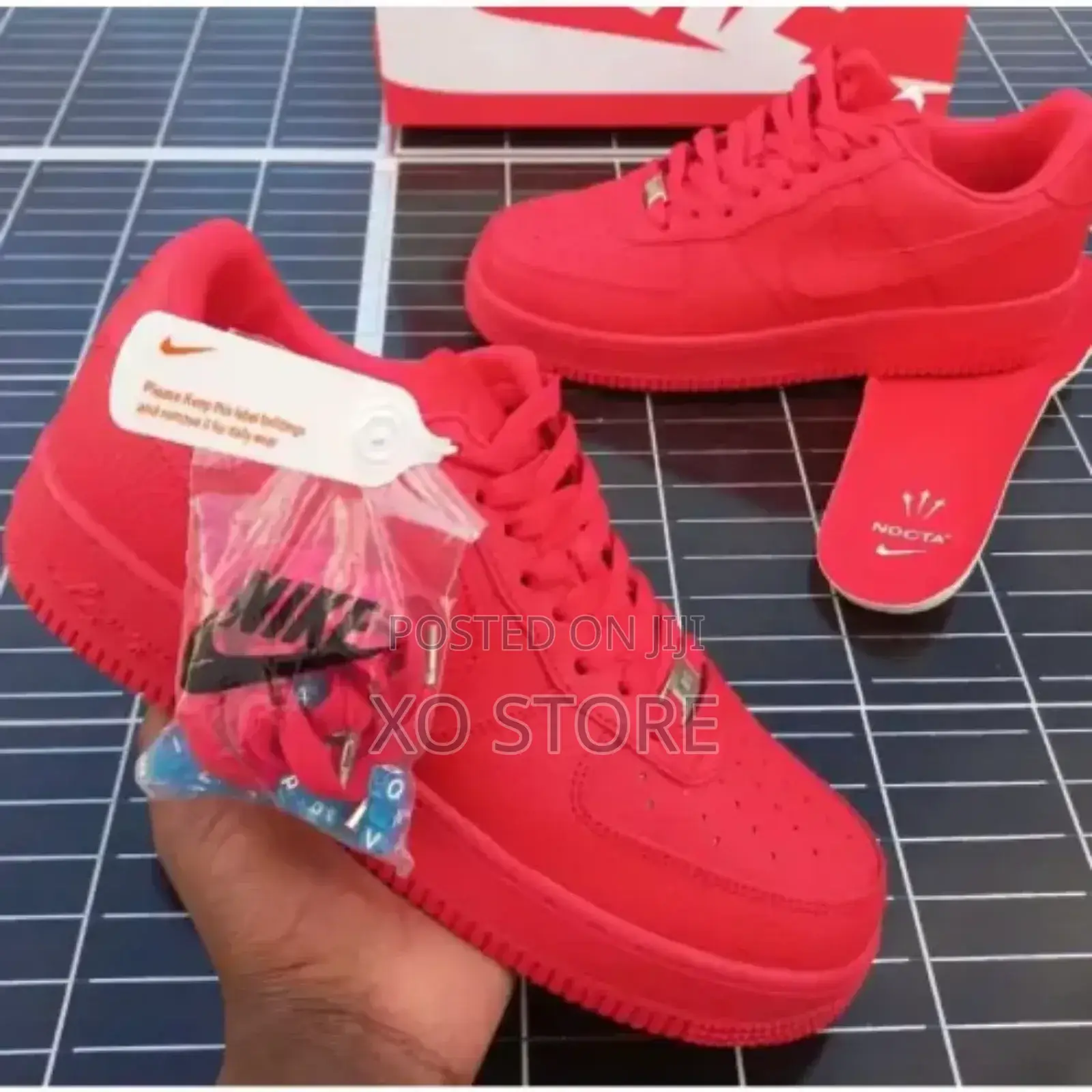 Red Nocta Air