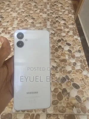 New Samsung Galaxy A06 64 GB White
