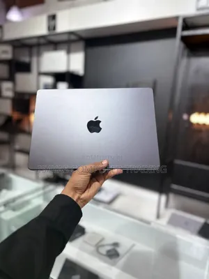 New Laptop Apple MacBook Pro 2025 M5 14-inch 16GB Apple M5 SSD 512GB
