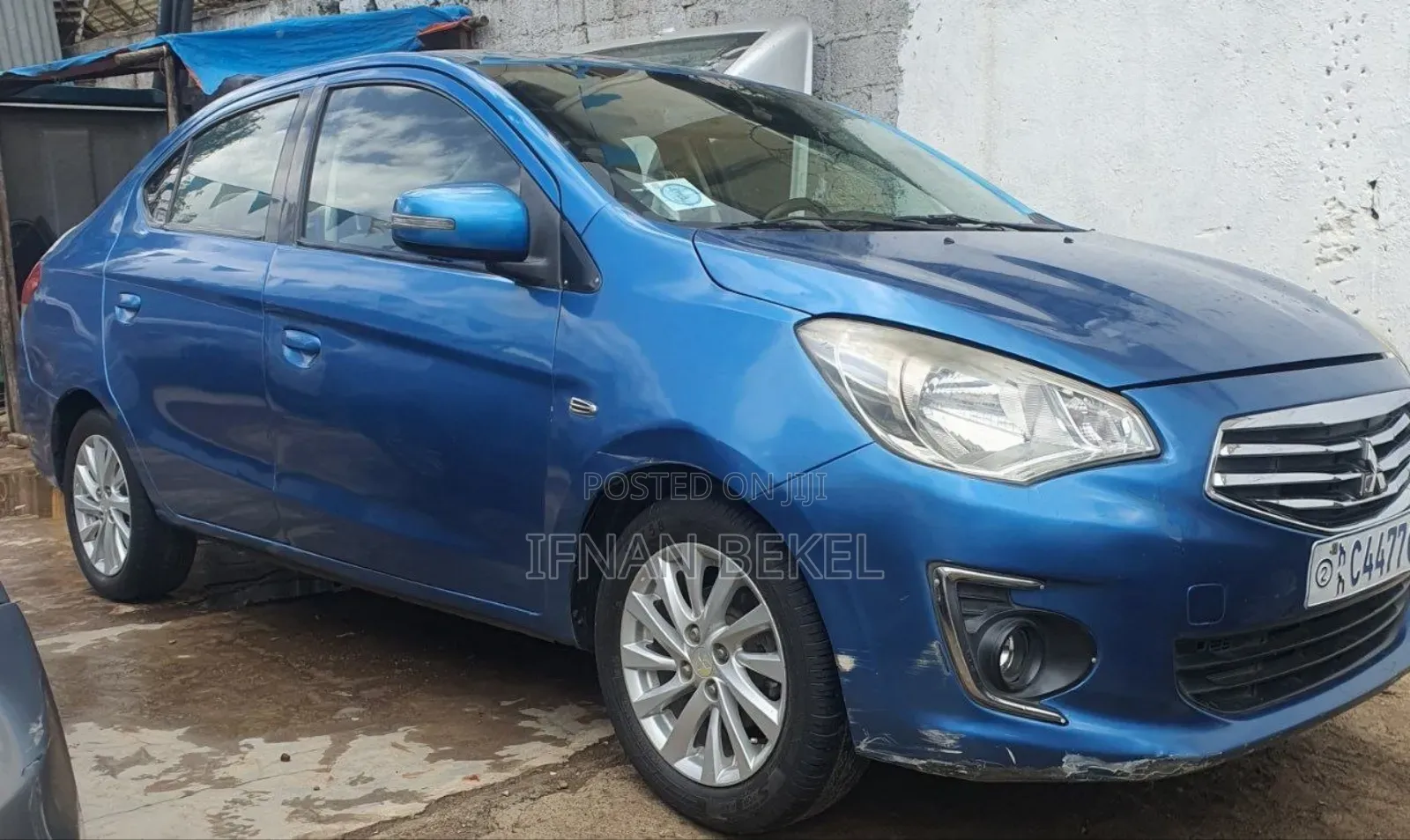 Mitsubishi Attrage 2021 Blue