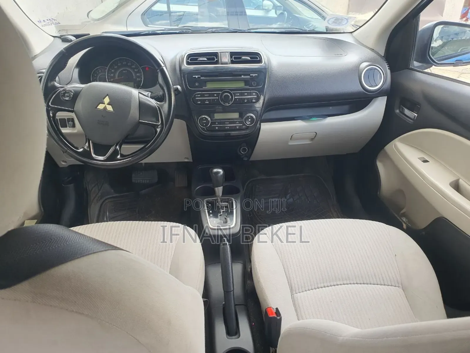 Mitsubishi Attrage 2021 Blue