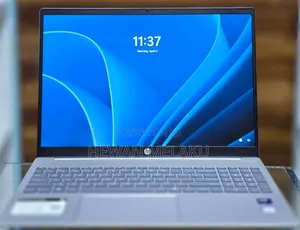 New Laptop HP Pavilion 15 8GB Intel Core Ultra 5 SSD 512GB
