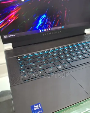 New Laptop Alienware M15 r3 16GB Intel Core Ultra 7 SSD 1T
