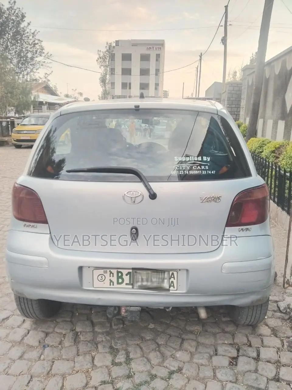 Toyota Vitz 2004 Blue