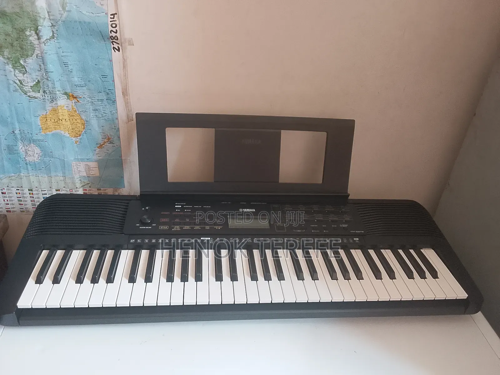 Yamaha Piano/ Keyboard