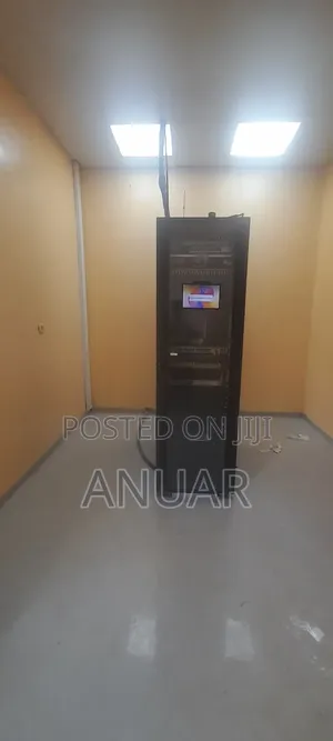 የኔትዎርክ እና የሴኩሪቲ ካሜራ ገጠማ