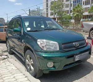 Toyota RAV4 2005 Green