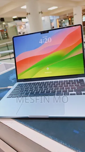 New Laptop Apple MacBook Air 2025 M4 13-inch 16GB Apple M4 SSD 256GB