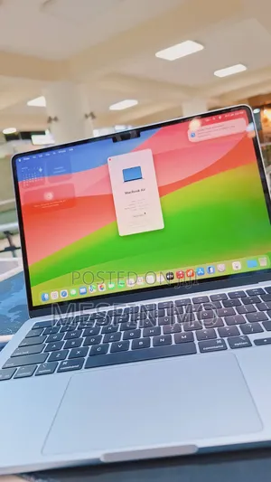 New Laptop Apple MacBook Air 2025 M4 13-inch 16GB Apple M4 SSD 256GB