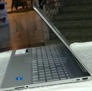 New Laptop HP 8GB Intel Core i3 SSD 256GB