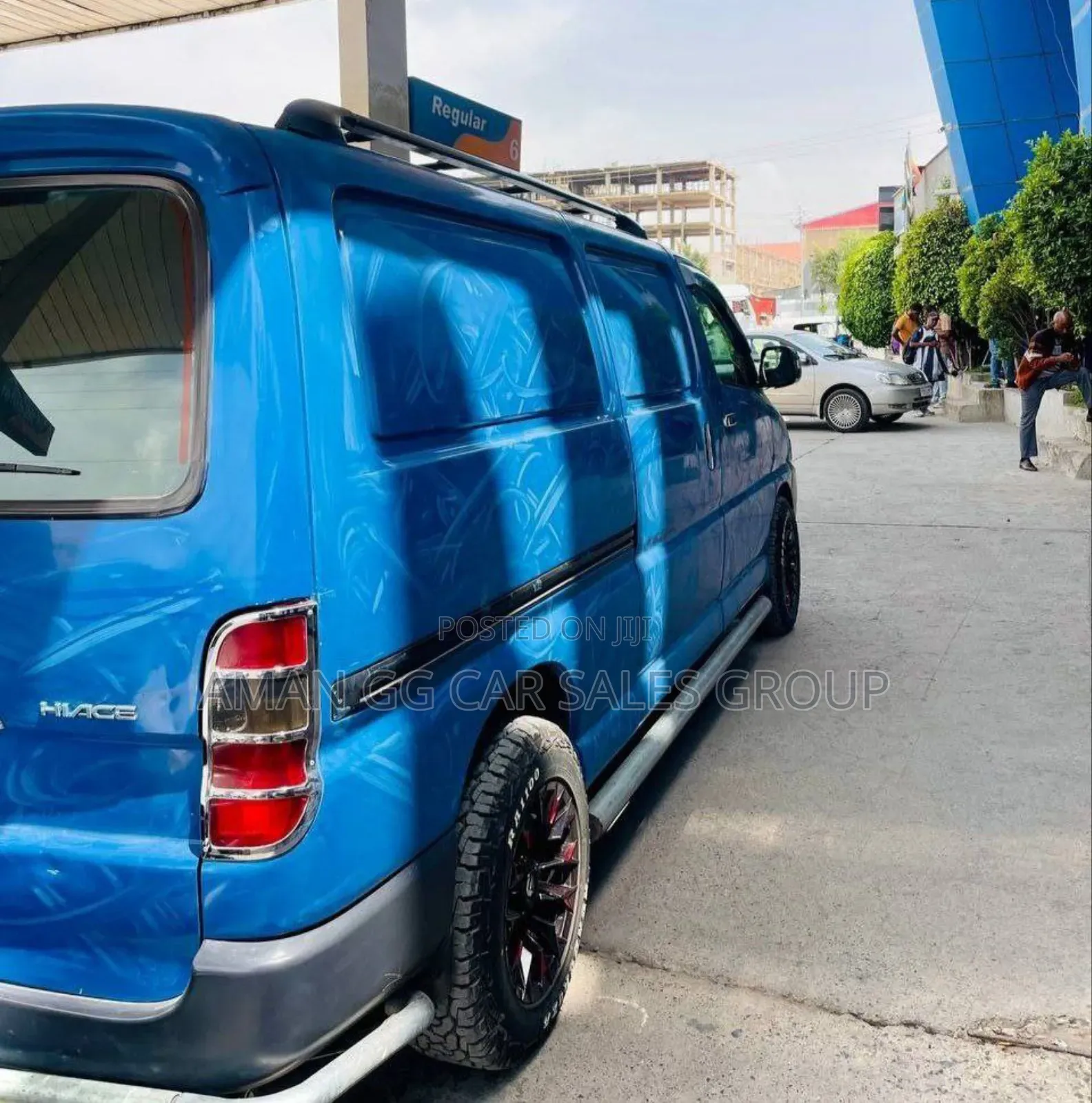 Toyota HiAce 2011 Blue