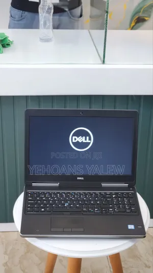 New Laptop Dell Precision 7520 16GB Intel Core i7 SSD 512GB