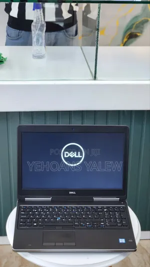 New Laptop Dell Precision 7520 16GB Intel Core i7 SSD 512GB