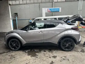 Toyota C-HR XLE FWD 2020 Gray