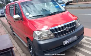 Toyota HiAce 2011 Red