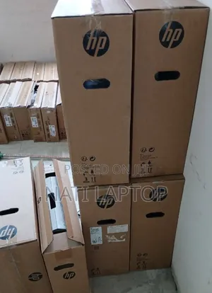 New HP 200 G4 22 All-in-One 16GB Intel Core i7 SSD 256GB