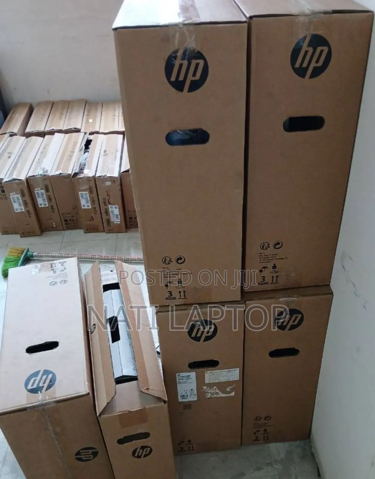 New HP 200 G4 22 All-in-One 16GB Intel Core i7 SSD 256GB