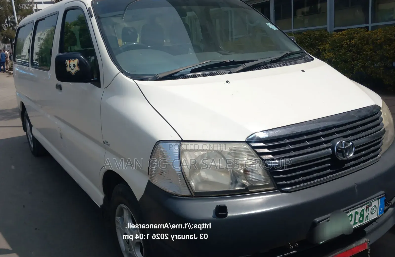 Toyota HiAce 2011 White