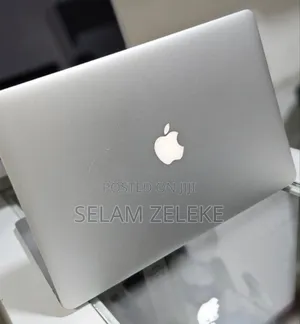 New Laptop Apple MacBook Pro 2019 16GB Intel Core i7 SSD 256GB