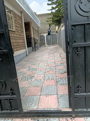 3bdrm House in Bole for sale