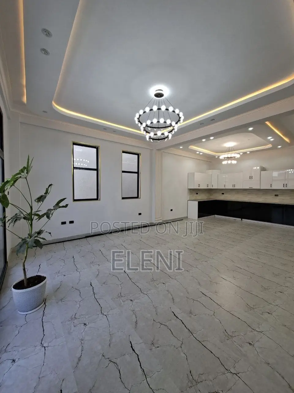 Furnished 11bdrm House in Arada for sale