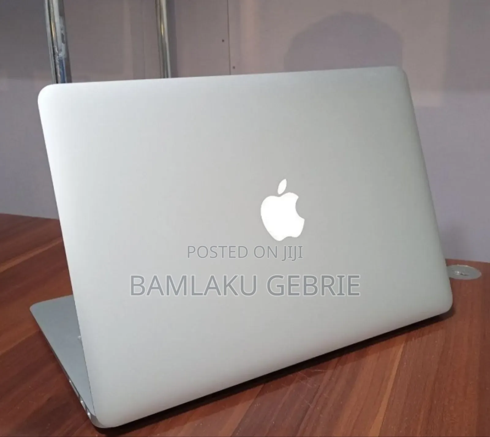 New Laptop Apple MacBook Air 2015 8GB Intel Core i5 SSD 128GB