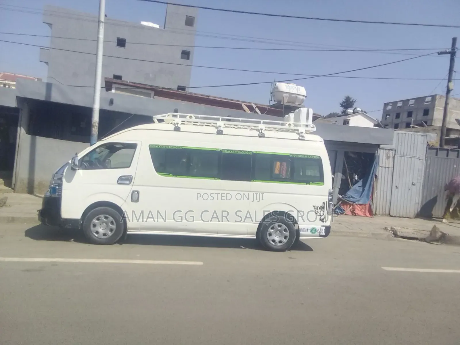 Toyota HiAce 2015 White