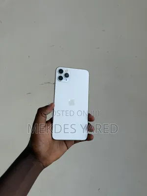 New Apple iPhone 11 Pro Max 64 GB White