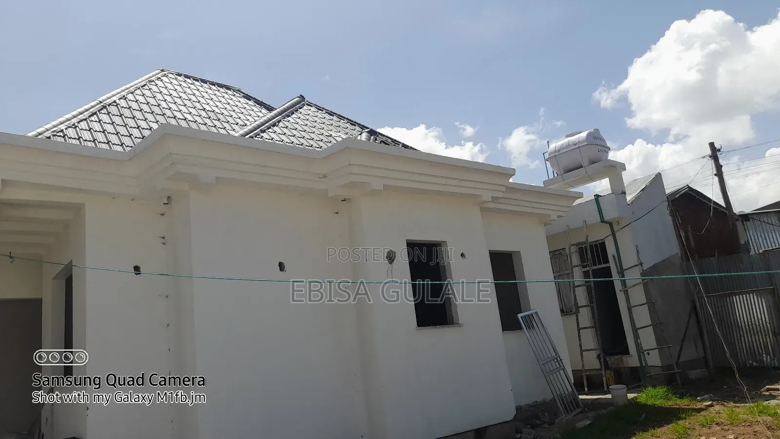 5bdrm Farm House in Yeka for sale