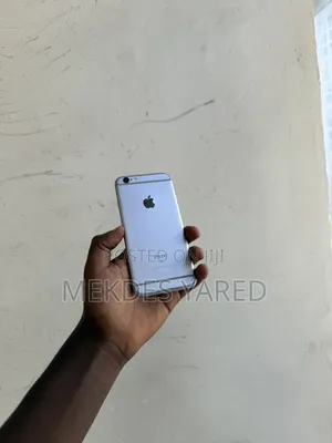 New Apple iPhone 6s 32 GB Silver