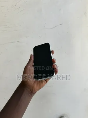 New Apple iPhone 15 128 GB Green