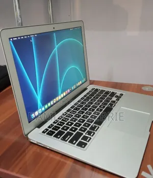 New Laptop Apple MacBook Air 2015 8GB Intel Core i5 SSD 256GB