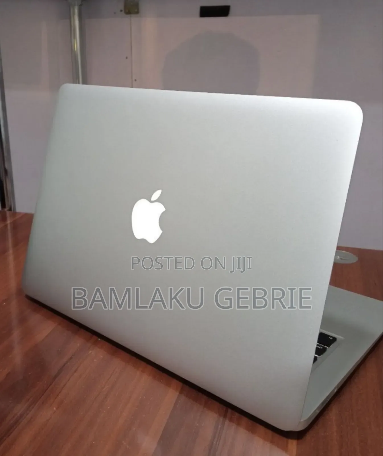 New Laptop Apple MacBook Air 2015 8GB Intel Core i5 SSD 256GB