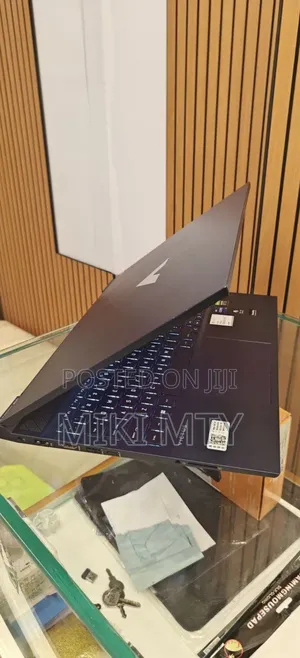 New Laptop HP Victus 15 16GB Intel Core i7 SSD 512GB