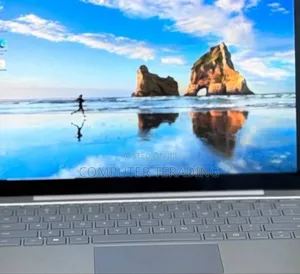 New Laptop Microsoft Surface Go 16GB Intel Core i5 SSD 512GB