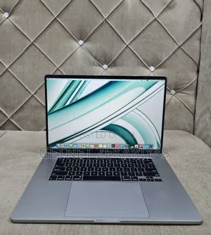 New Laptop Apple MacBook Pro 2019 32GB Intel Core i9 SSD 1T